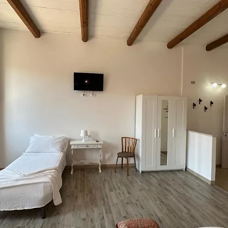 Residenza Luciani Πανσιόν Comacchio